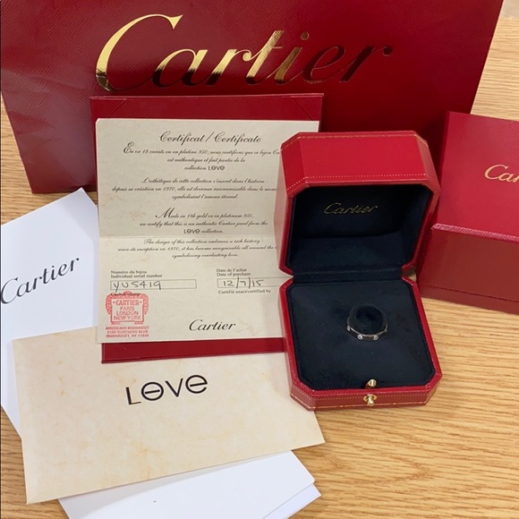 Cartier Diamond Love 18K Gold Band Ring 8 Diamonds - Picture 2 of 16